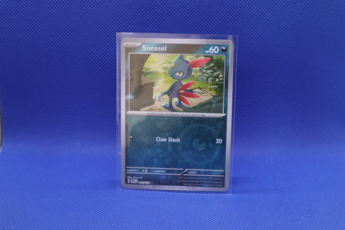 Sneasel 061/131 Prismatic Evolutions Reverse Holo Pokemon Card Mint